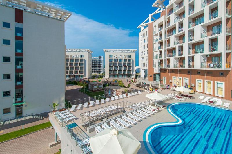 Гостиничный комплекс Bridge Resort